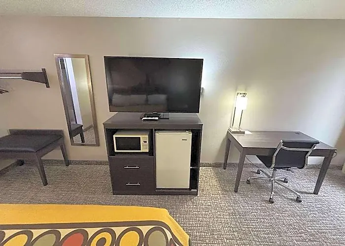 Super 8 By Wyndham